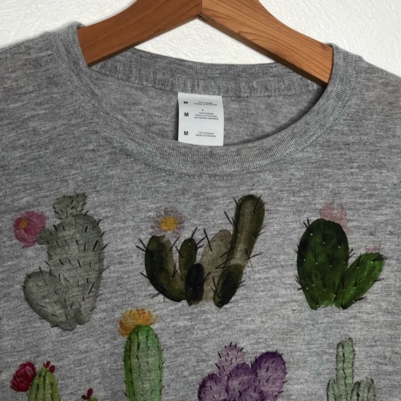 Succulent TShirt Gray Floral Design Plants - Picture 4 of 6